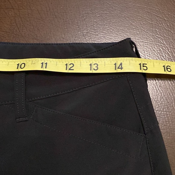 Eddie Bauer Hiking pants woman’s size 2 black convertible nylon - Picture 8 of 11